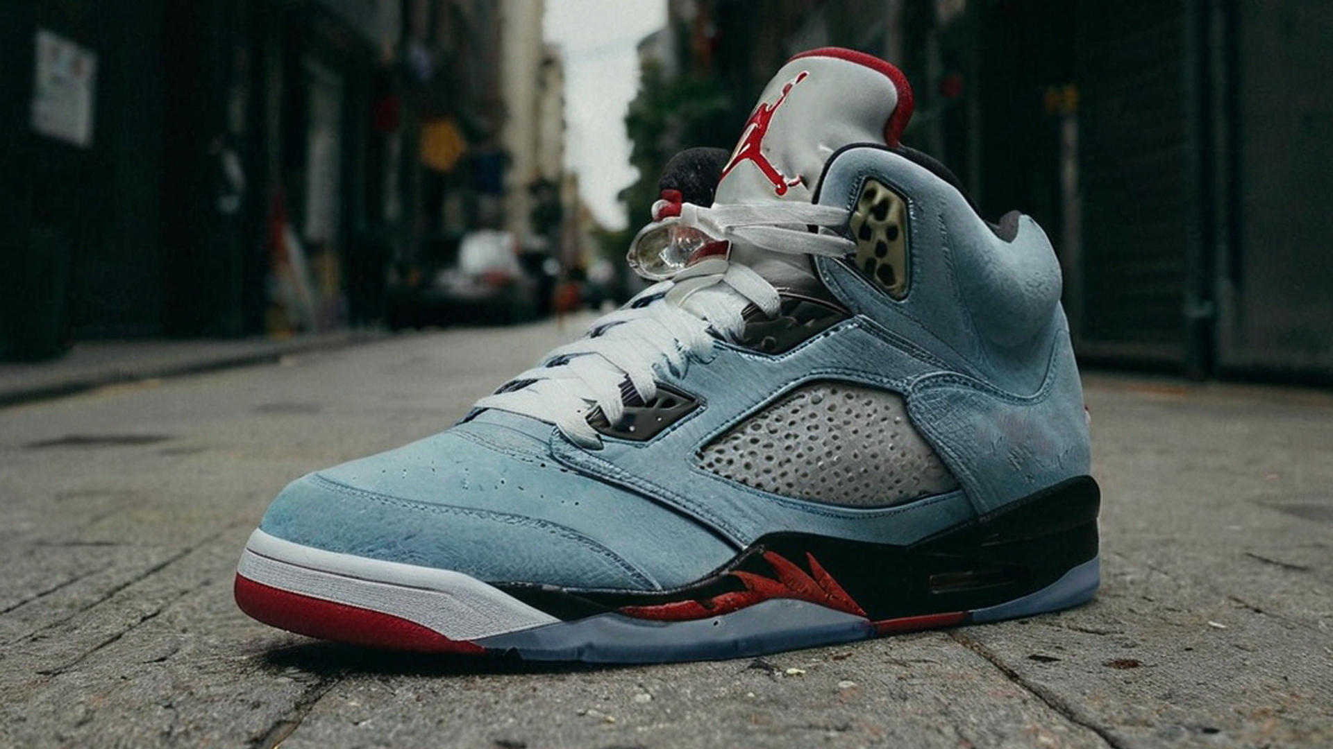 Air Jordan 5: влияние кроссовок на целый мир